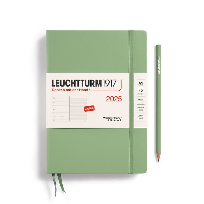 Wochenkalender & Notizbuch Medium (A5) 2025, Salbei, Englisch